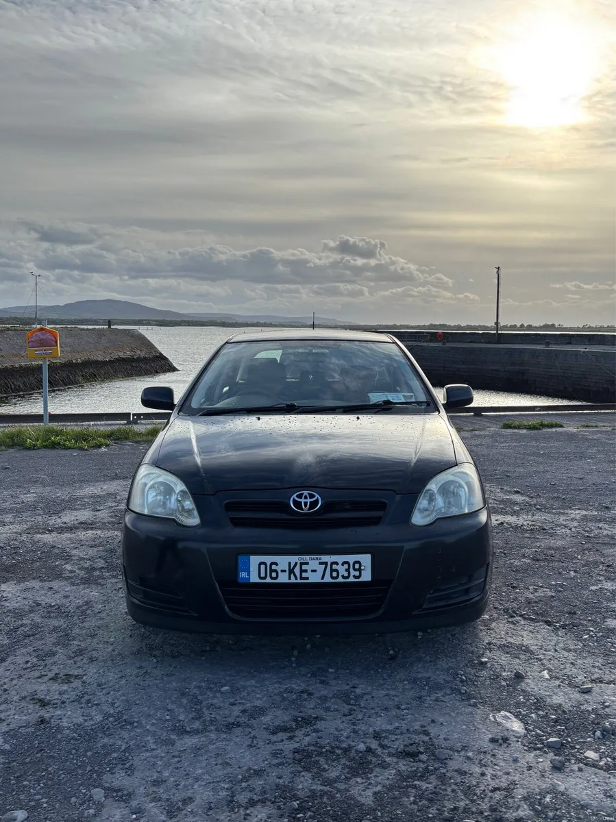 Toyota Corolla - Image 2
