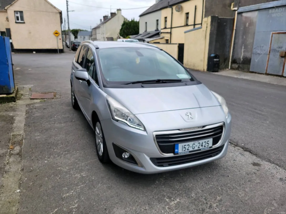 Peugeot 5008 - Image 1