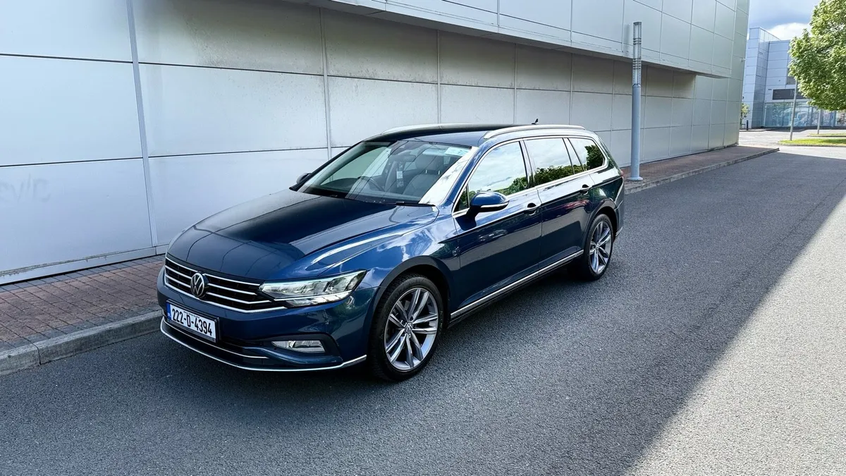 2022 Volkswagen Passat Elegance Auto - Image 1
