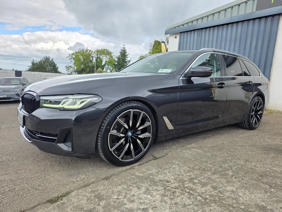 2022 BMW 520D ESTATE * HIGH SPEC * LOW MILES * - Image 3