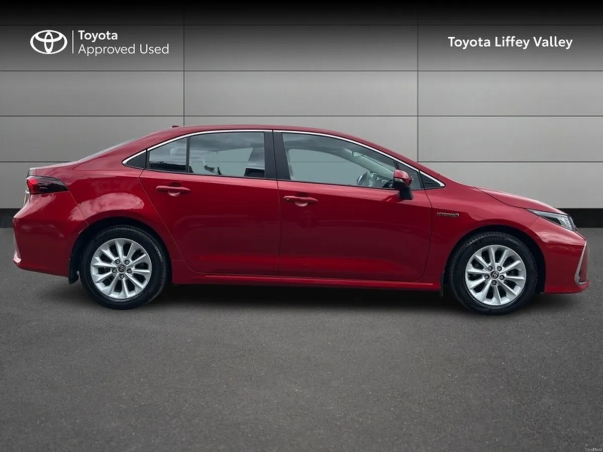 Toyota Corolla COROLLA HYBRID LUNA SALOON - Image 3