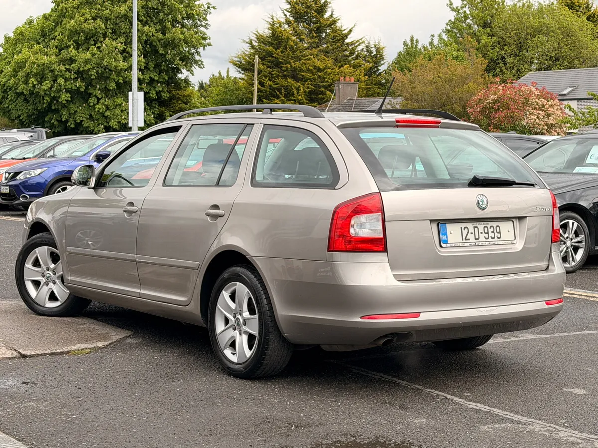 Skoda Octavia 2012 1.2 low mileage - Image 3