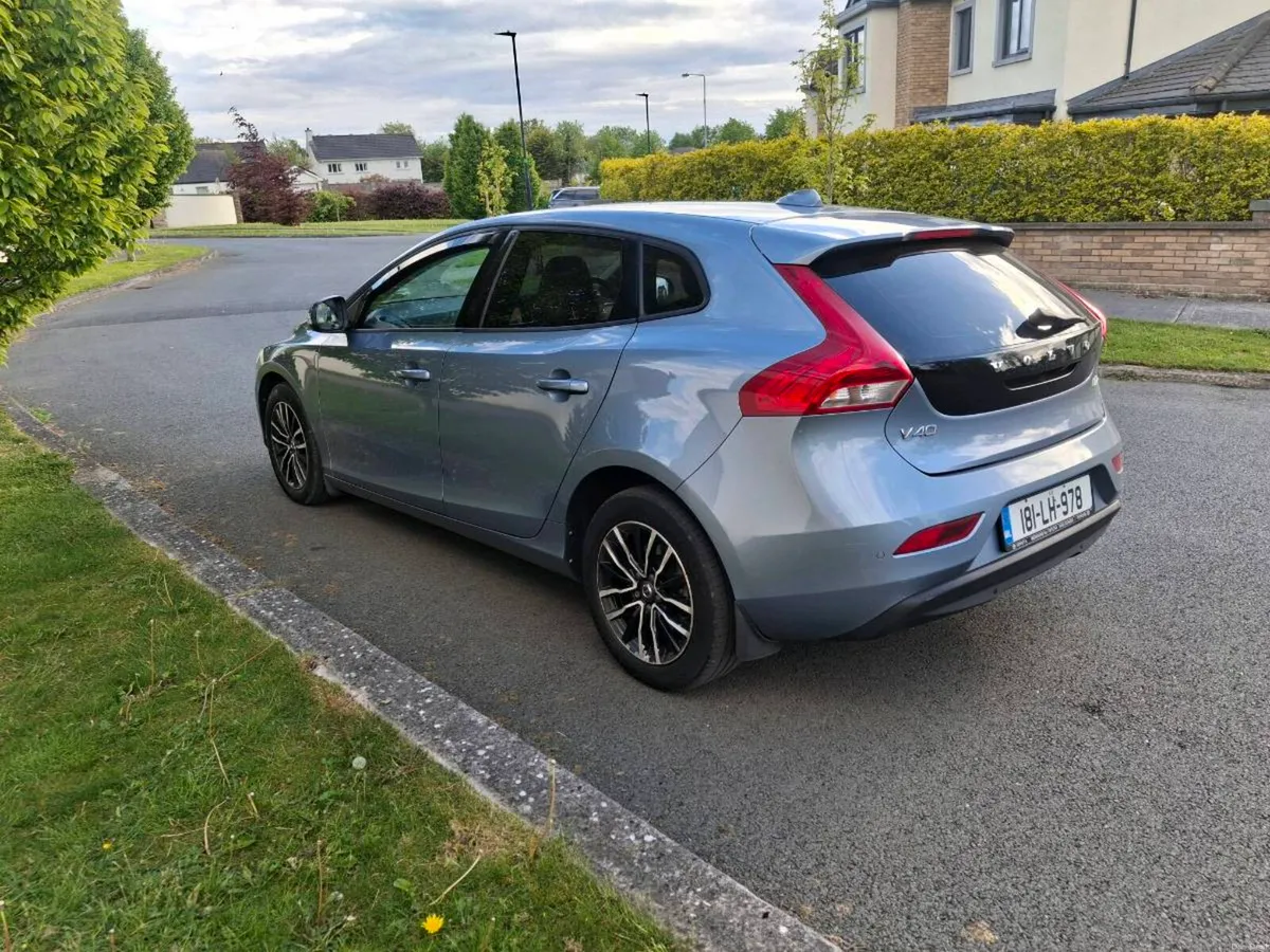 2018 VOLVO V40 MOMENTUM 2.0DIESEL NCT 01/2028 * - Image 4