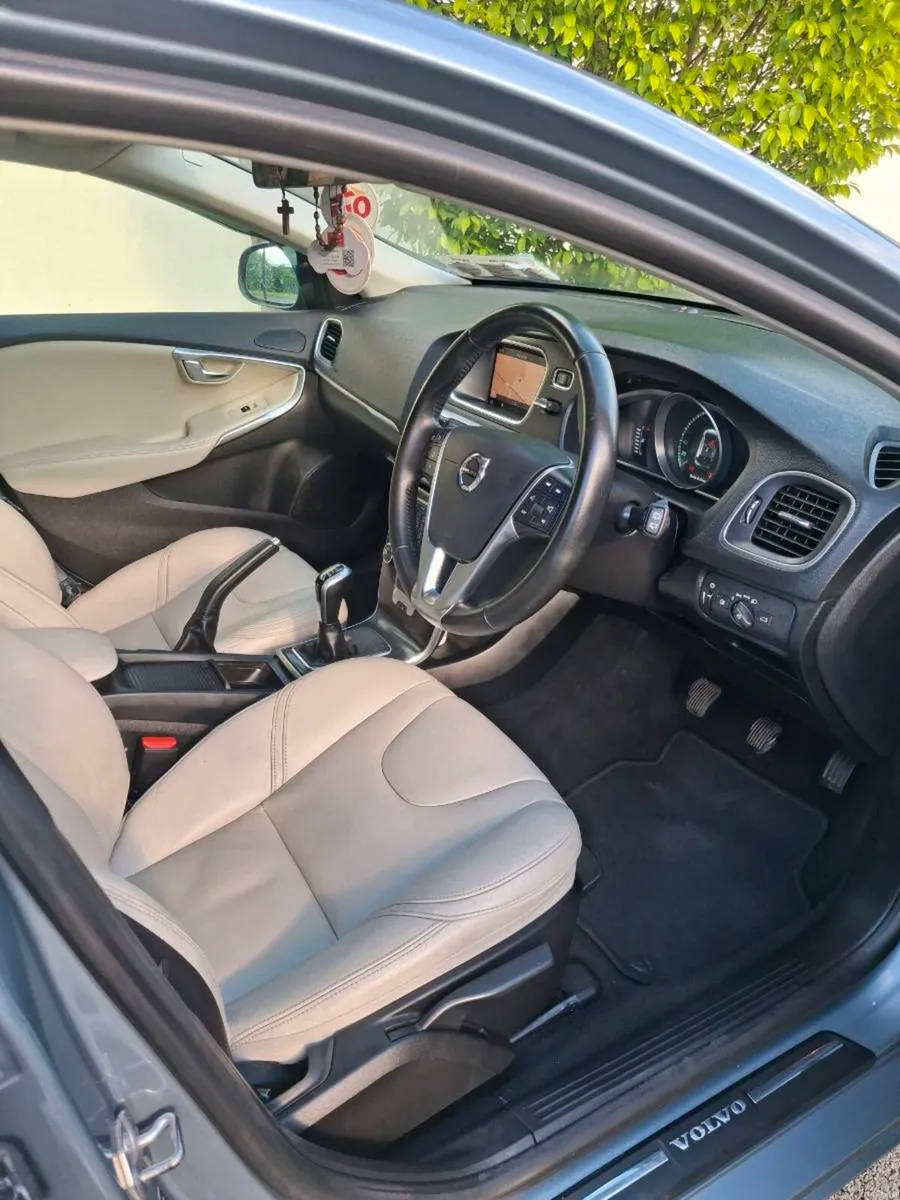 2018 VOLVO V40 MOMENTUM 2.0DIESEL NCT 01/2028 * - Image 5