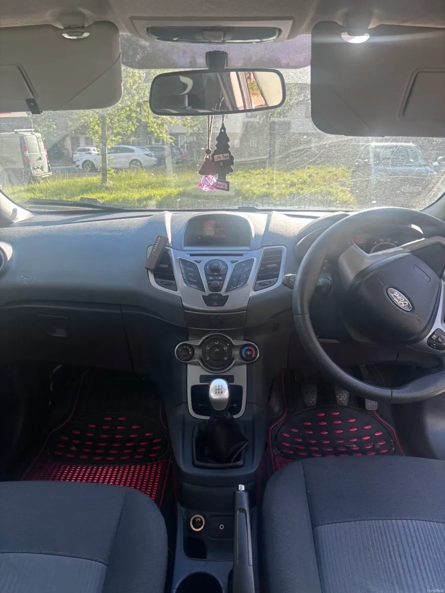 Ford fiesta 1.4 diesel - Image 5