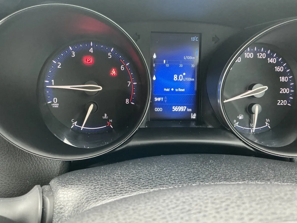 Toyota C-HR 2017 - Image 4