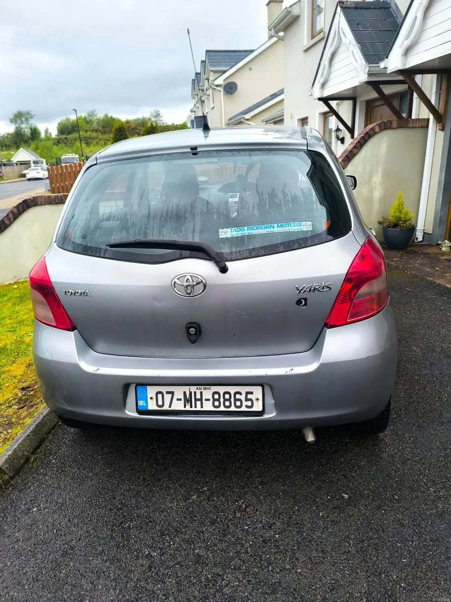 Toyota Yaris 2007 - Image 2