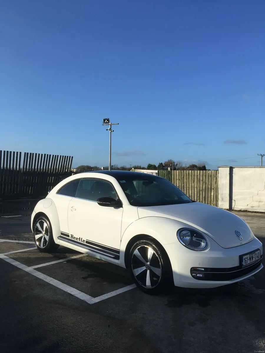 Volkswagen Beetle 2016 - Image 2