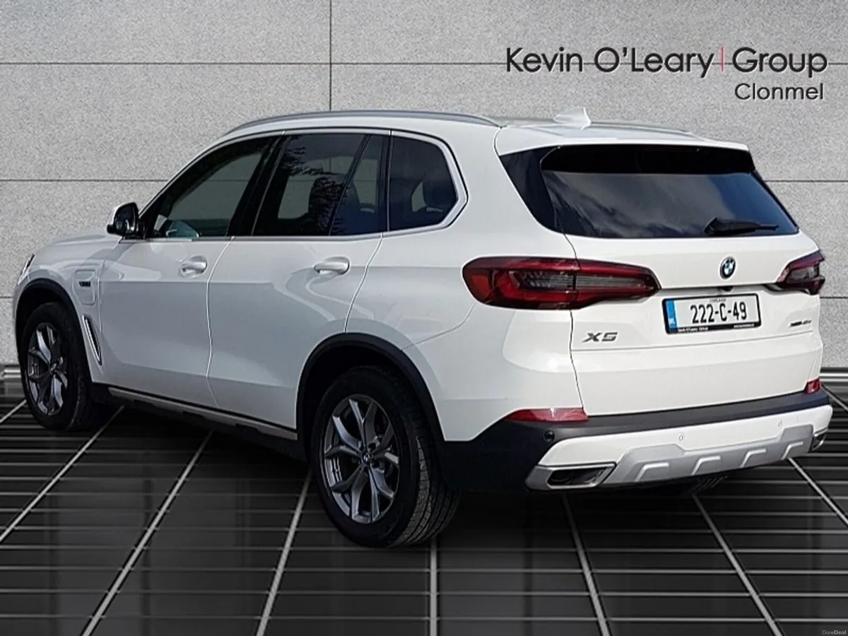BMW X5 xDrive45e xLine - Image 4