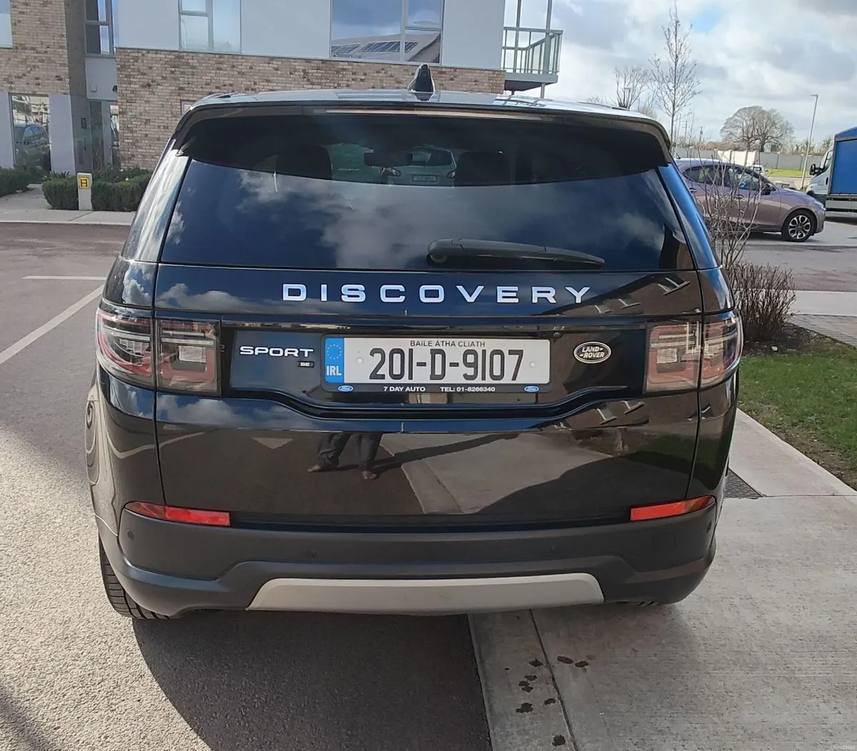 Land Rover Discovery Sport 2020 | 7 Seater | Mint* - Image 3
