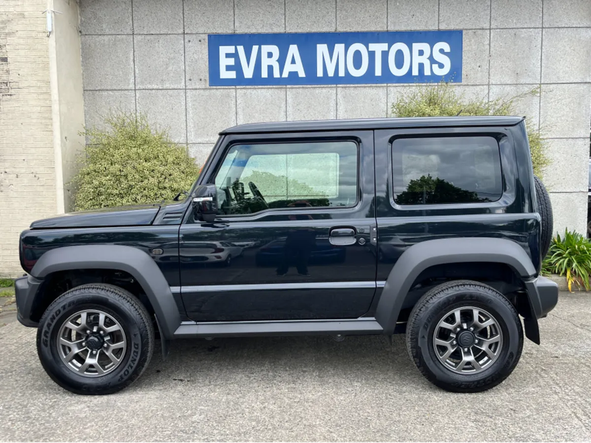 Suzuki Jimny SIERRA 4 SEAT MANUAL 1.5 PETROL //HIG - Image 6