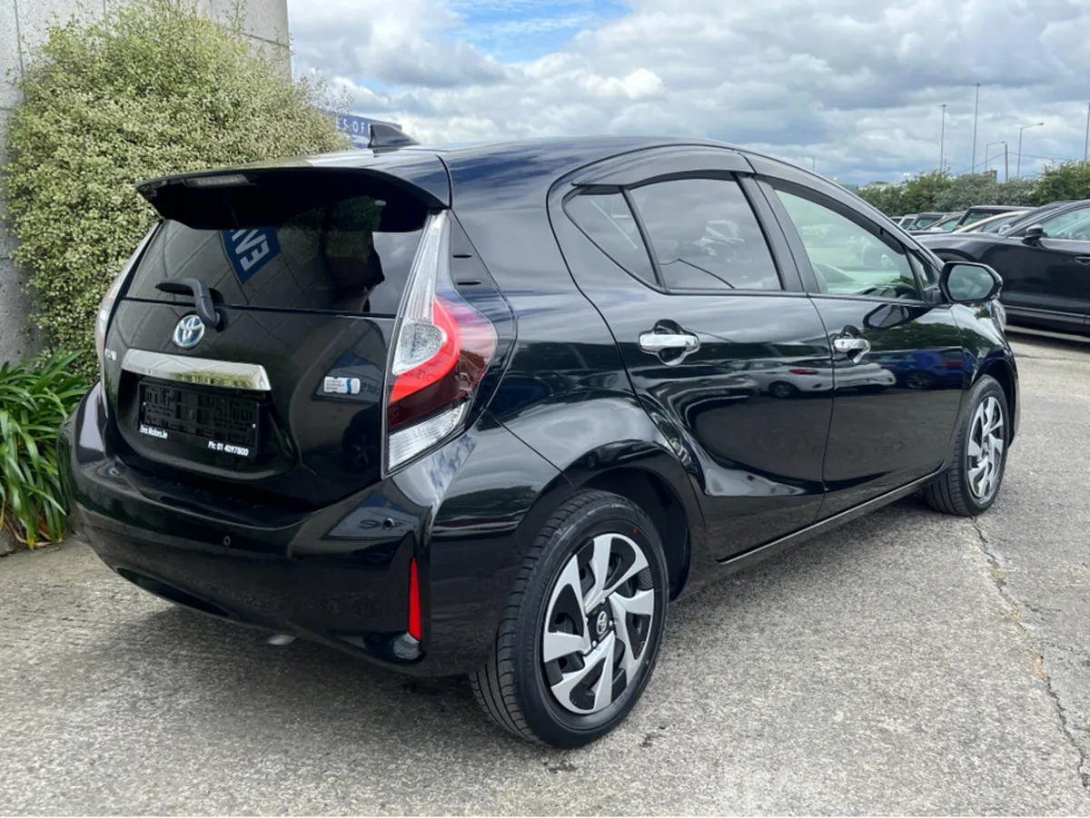 Toyota Aqua S STYLE AUTOMATIC HYBRID 1.5 PETROL // - Image 4