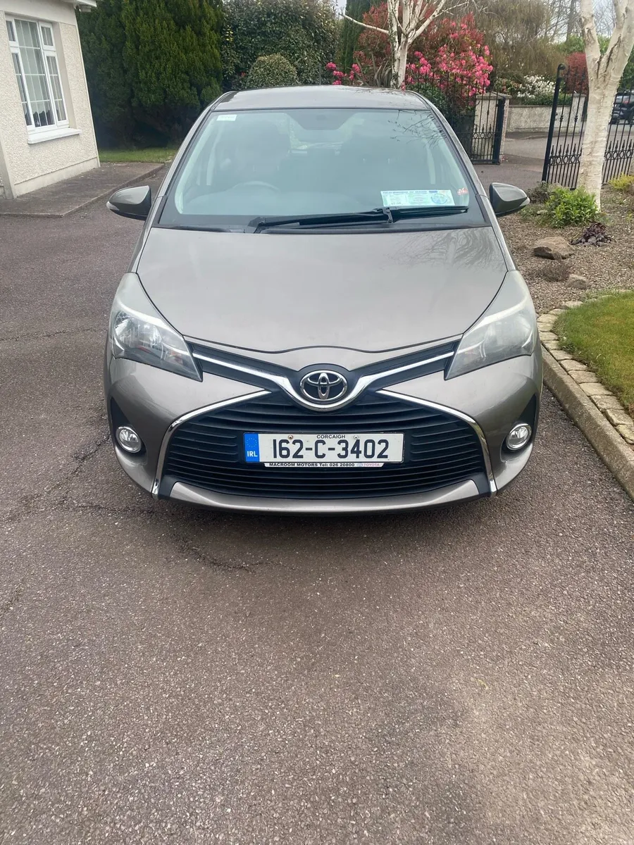 Toyota Yaris - Image 2