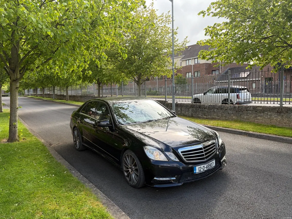 Mercedes E220  AMGSport - Image 2
