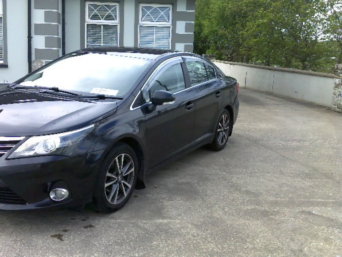 Toyota Avensis 2012 - Image 3