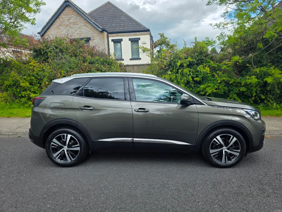 Peugeot 3008 Allure 1.2 130 Automatic 6.2 4 - Image 2