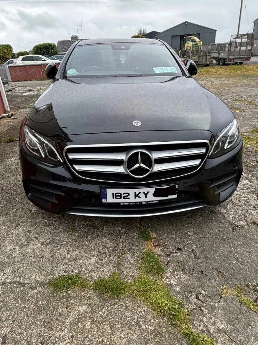 Mercedes Benz E220 AMG Line - Image 2
