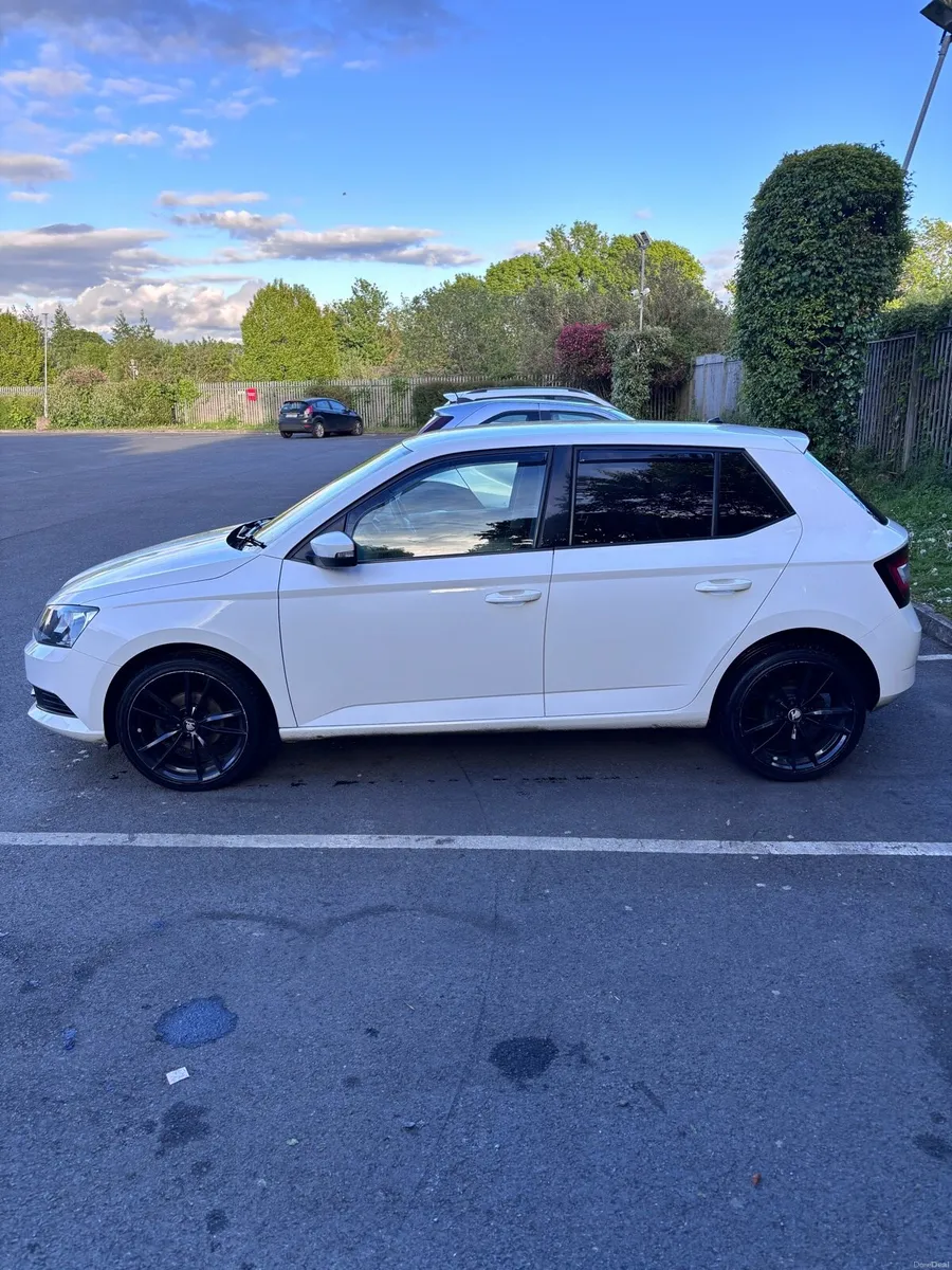 Skoda Fabia 2018 - Image 3