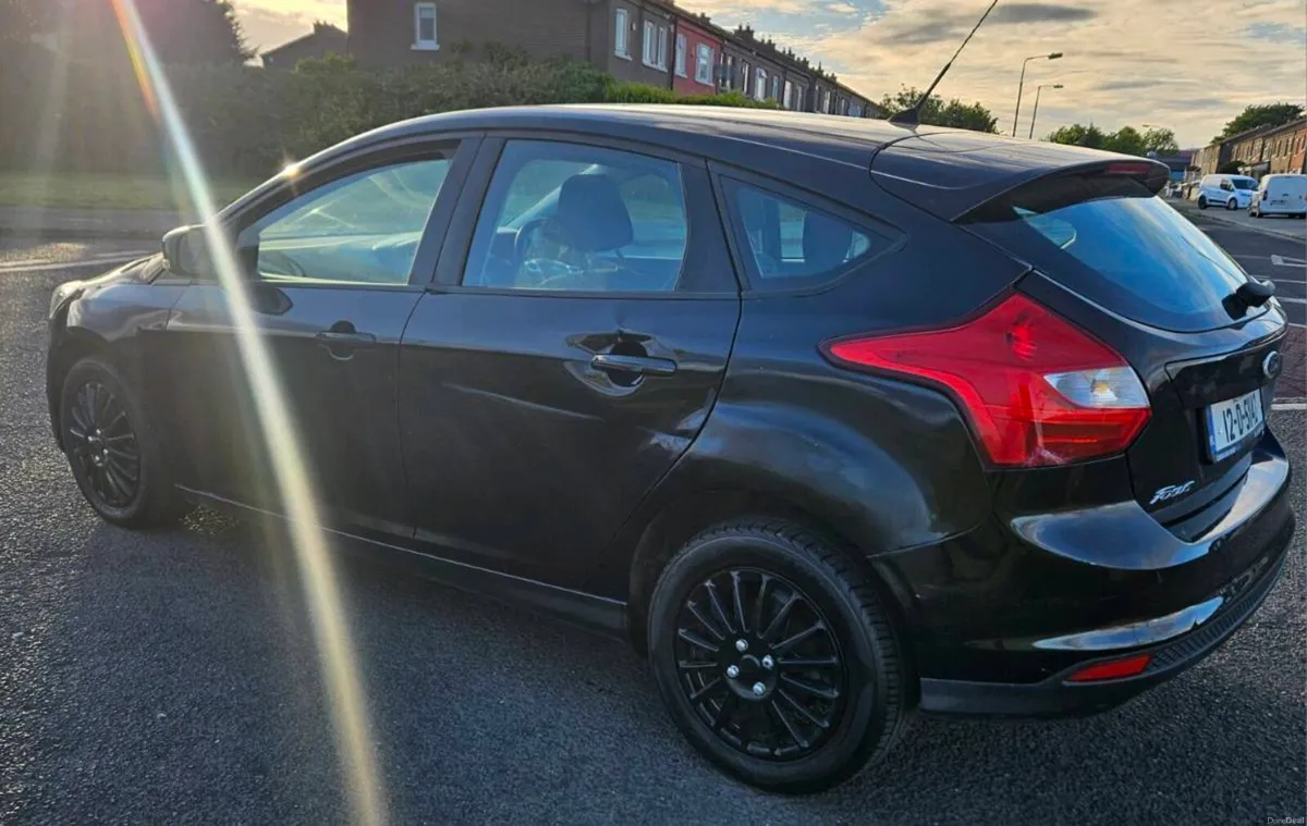 2012 ford focus read add - Image 3