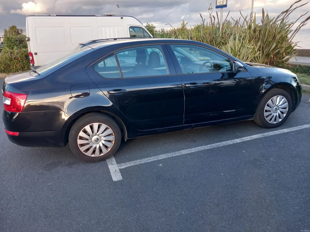 Skoda Octavia 2015 1.2 TSI low mileage - Image 2