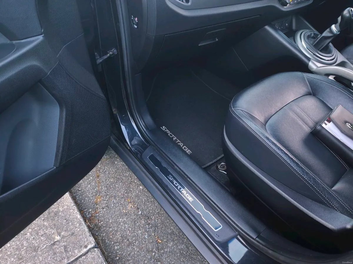Kia Sportage 1.7diesel Fresh Nct łów kilometers - Image 3