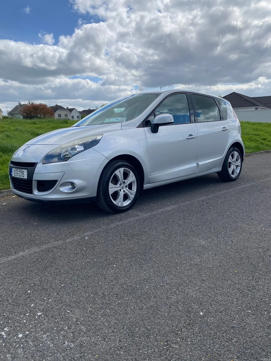 Renault Scenic 2012 - Image 2