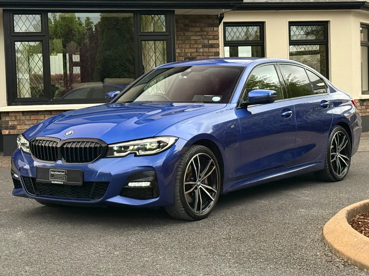 Immaculate BMW 330e M-Sport! - Image 3