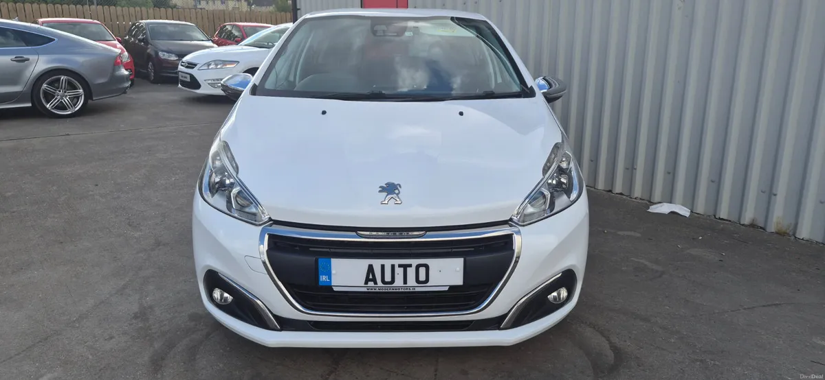 Peugeot 208 automatic active sport 1.2 petrol 5dr - Image 4