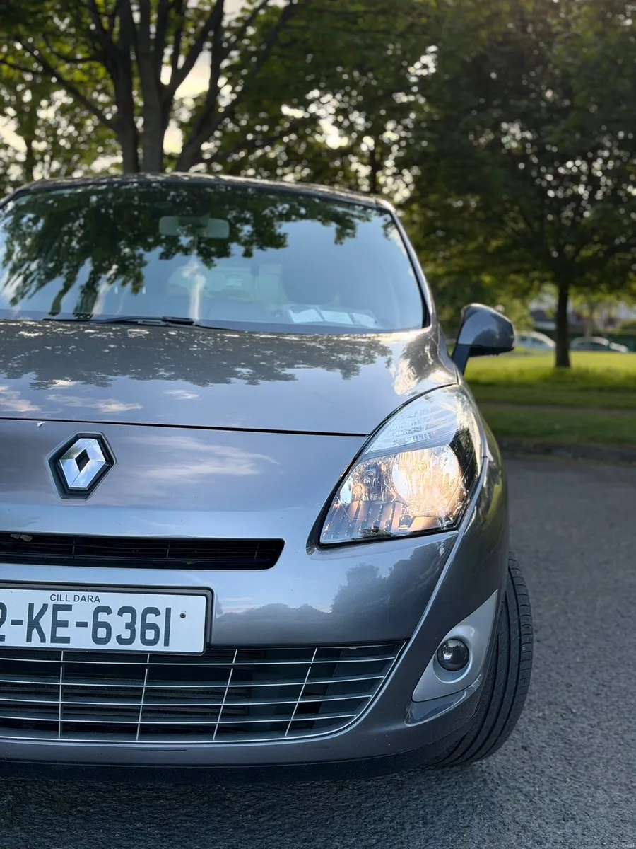 Renault Grand Scenic - Image 3
