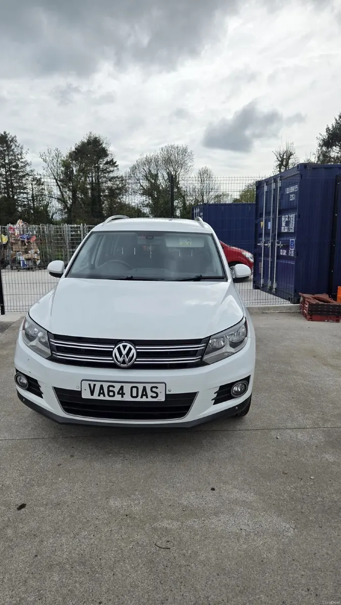 Volkswagen Tiguan 2015 - Image 4