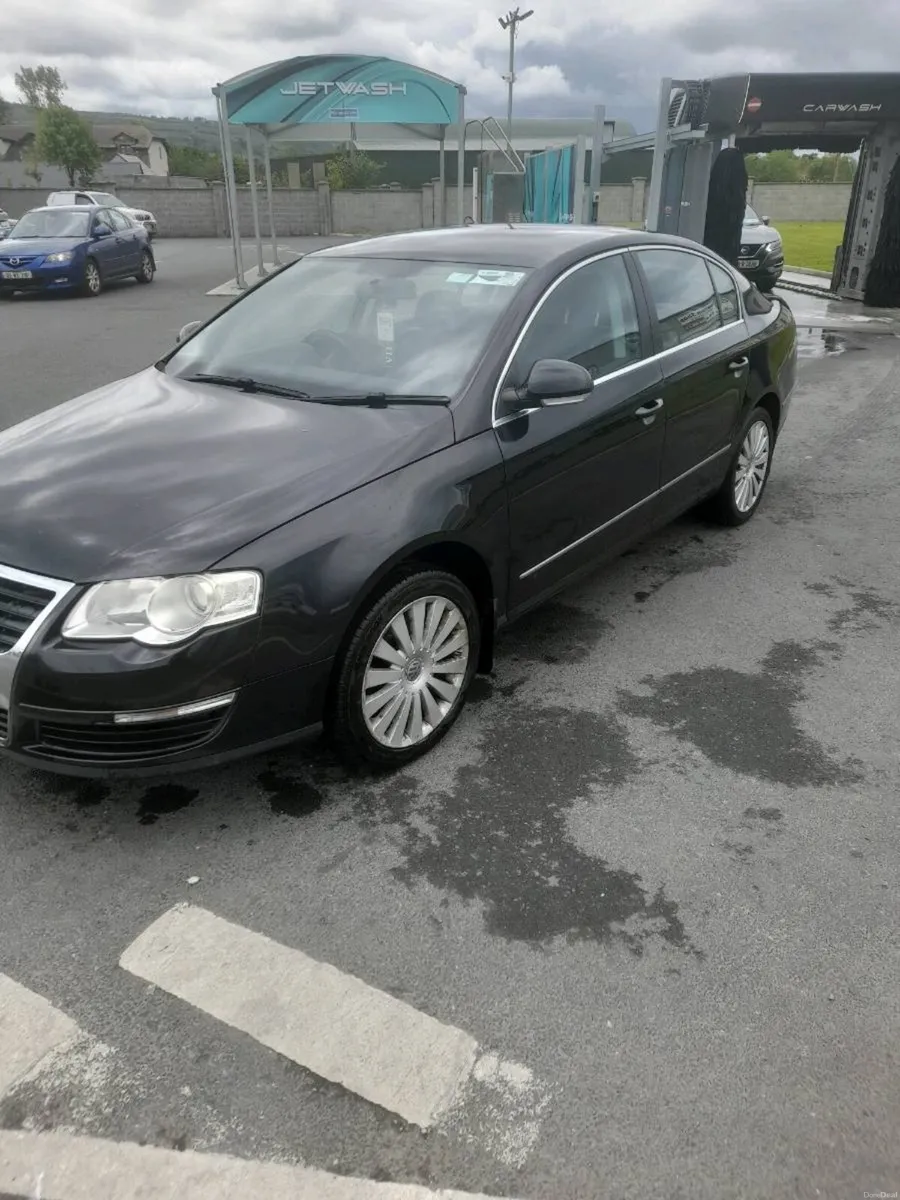 08 Volkswagen Passat - Image 2