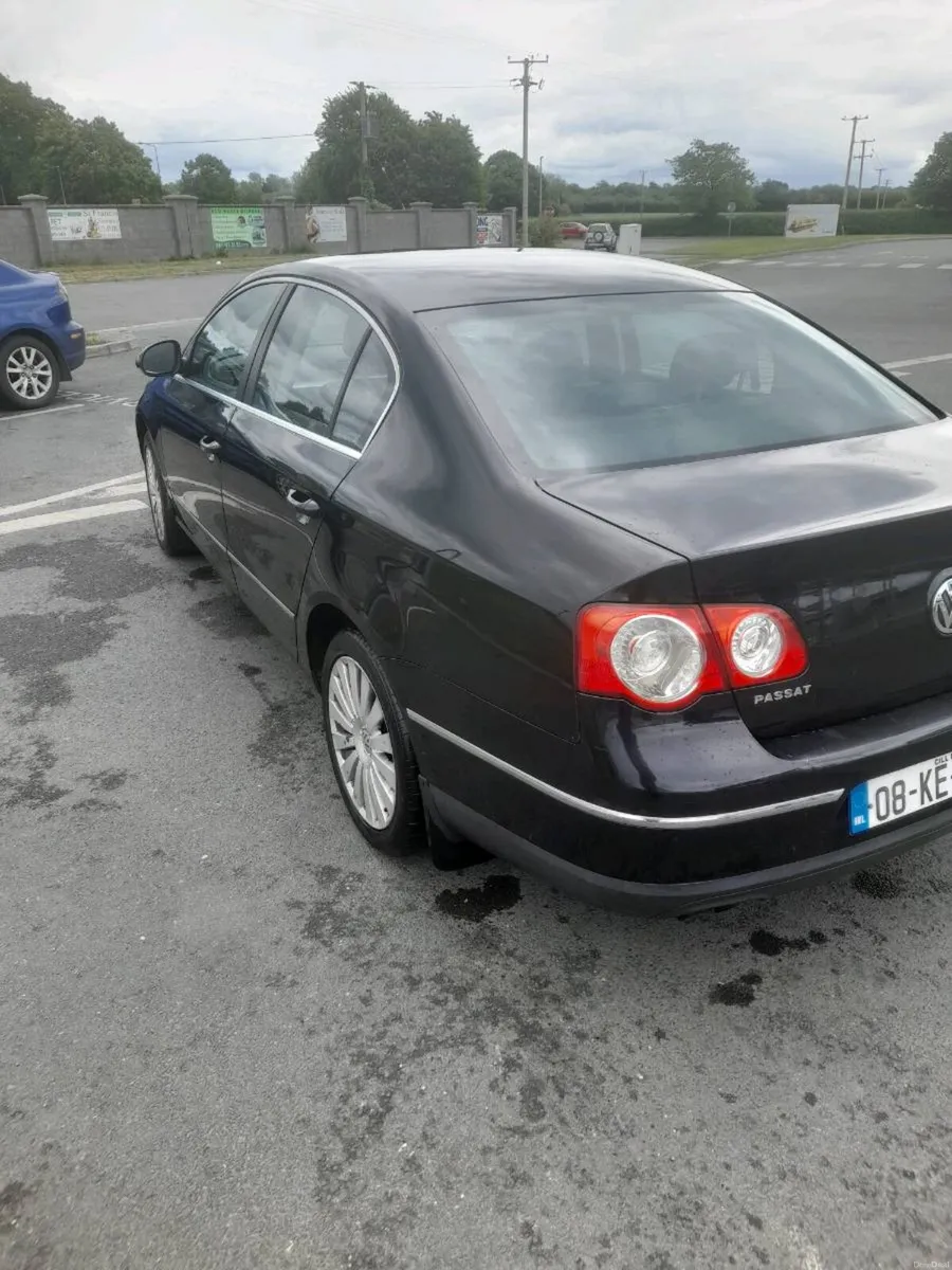 08 Volkswagen Passat - Image 4