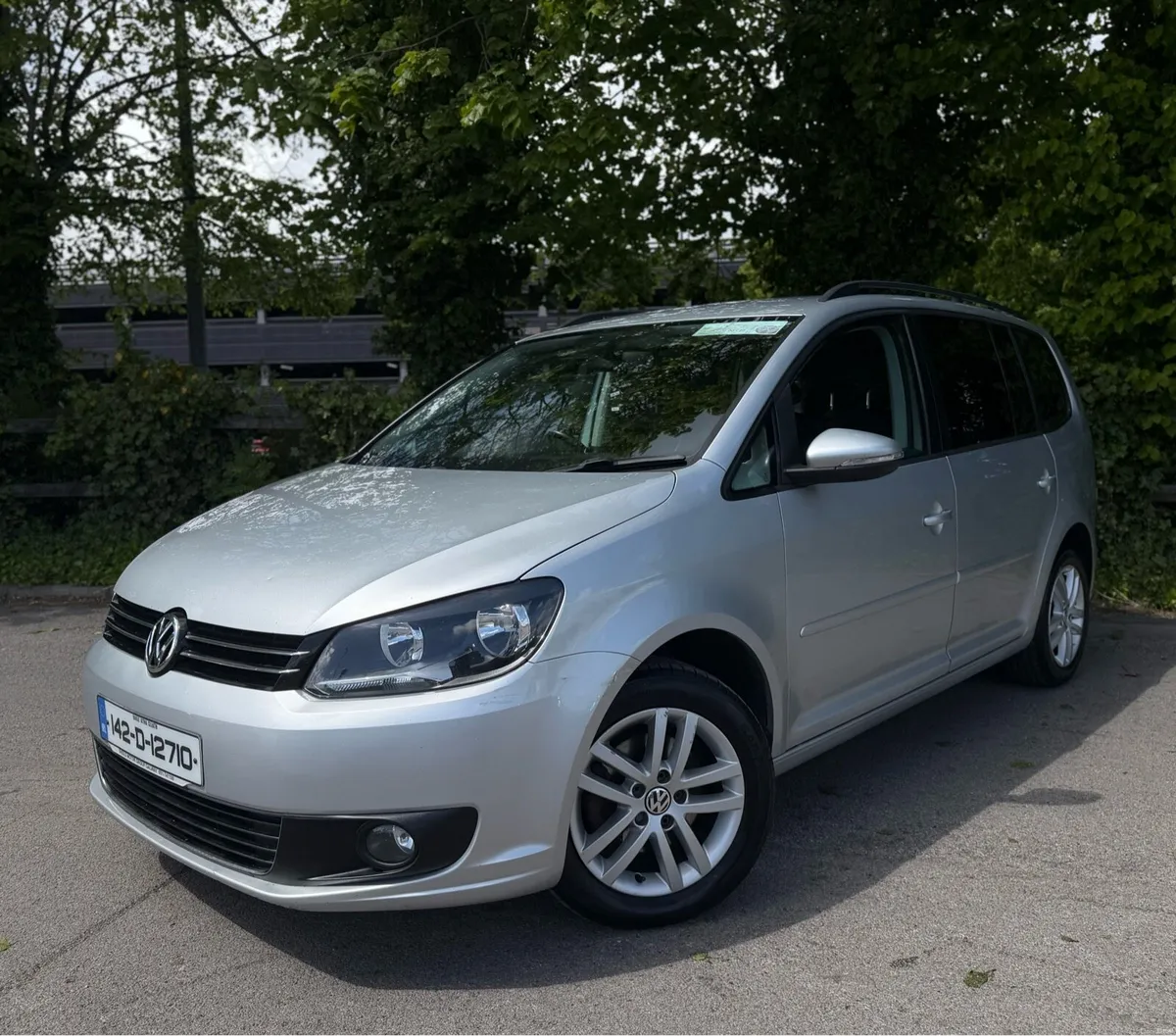 VW TOURAN 1.6 TDI 7 Seater - Image 4