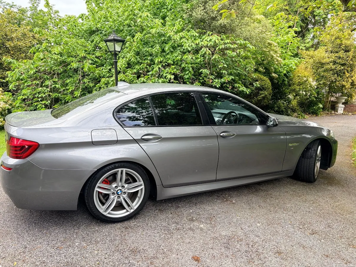 BMW 5-Series 2015 - Image 4