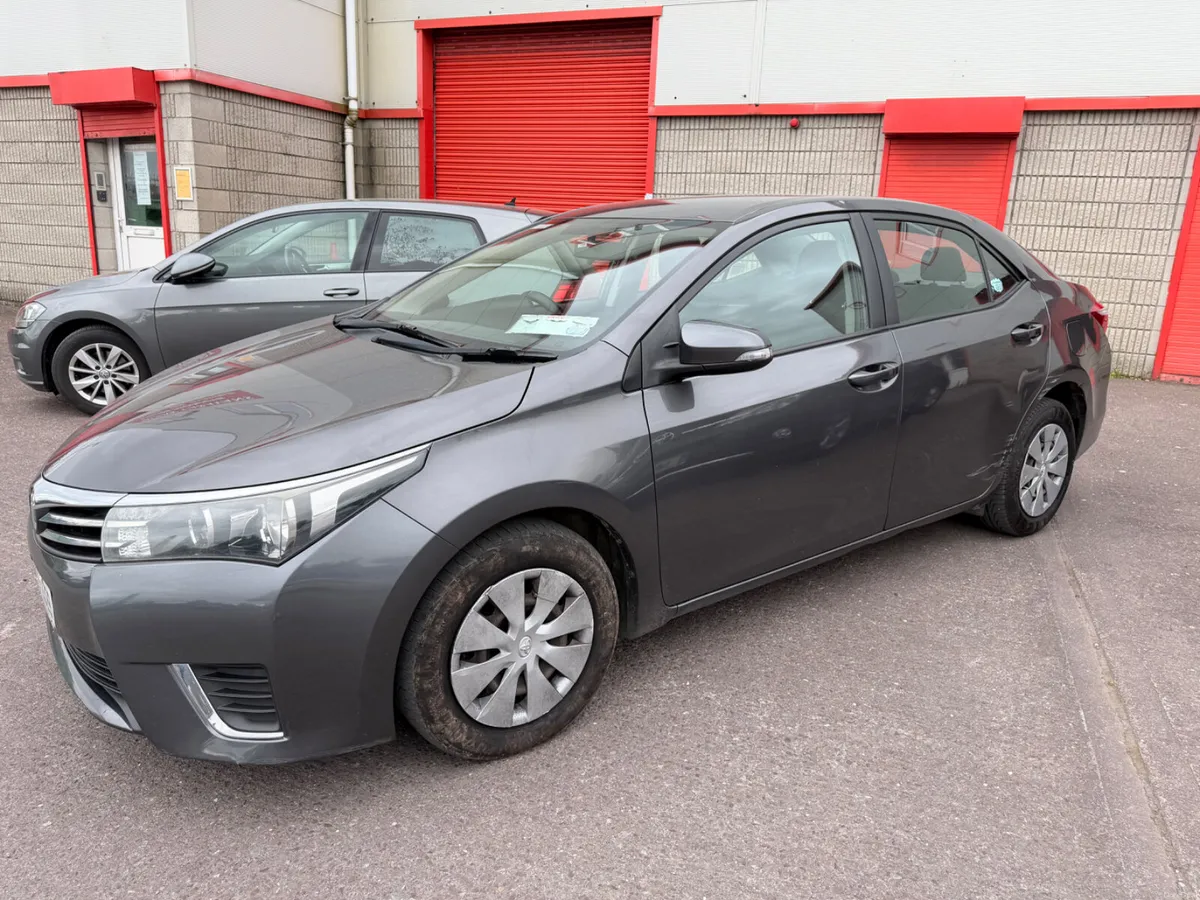 2014 Toyota Corolla - Image 3