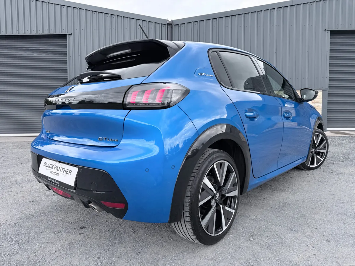 Peugeot 208 211’ GT Line 1.2 LOW MILEAGE/TOP SPEC - Image 4