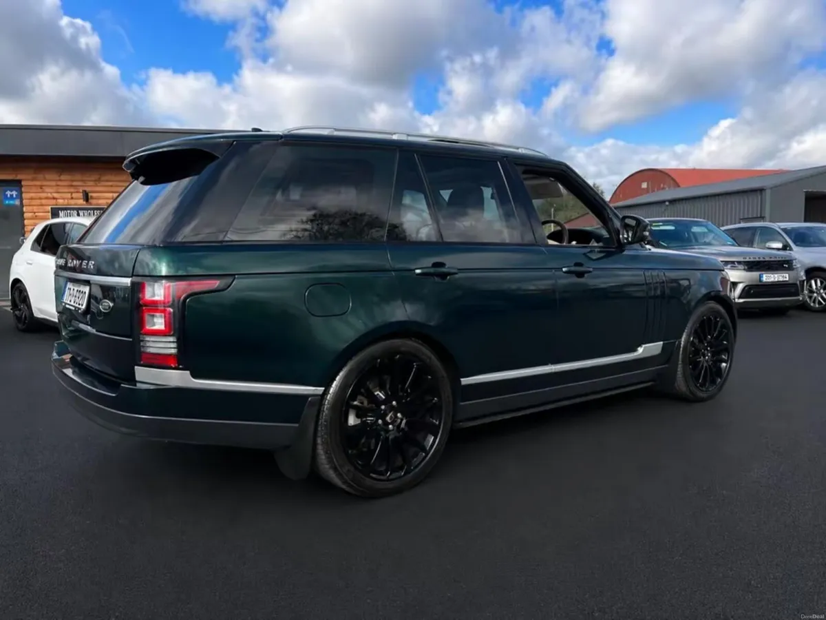 171 RANGE ROVER VOGUE 3.0TDV6 AS NEW - Image 3