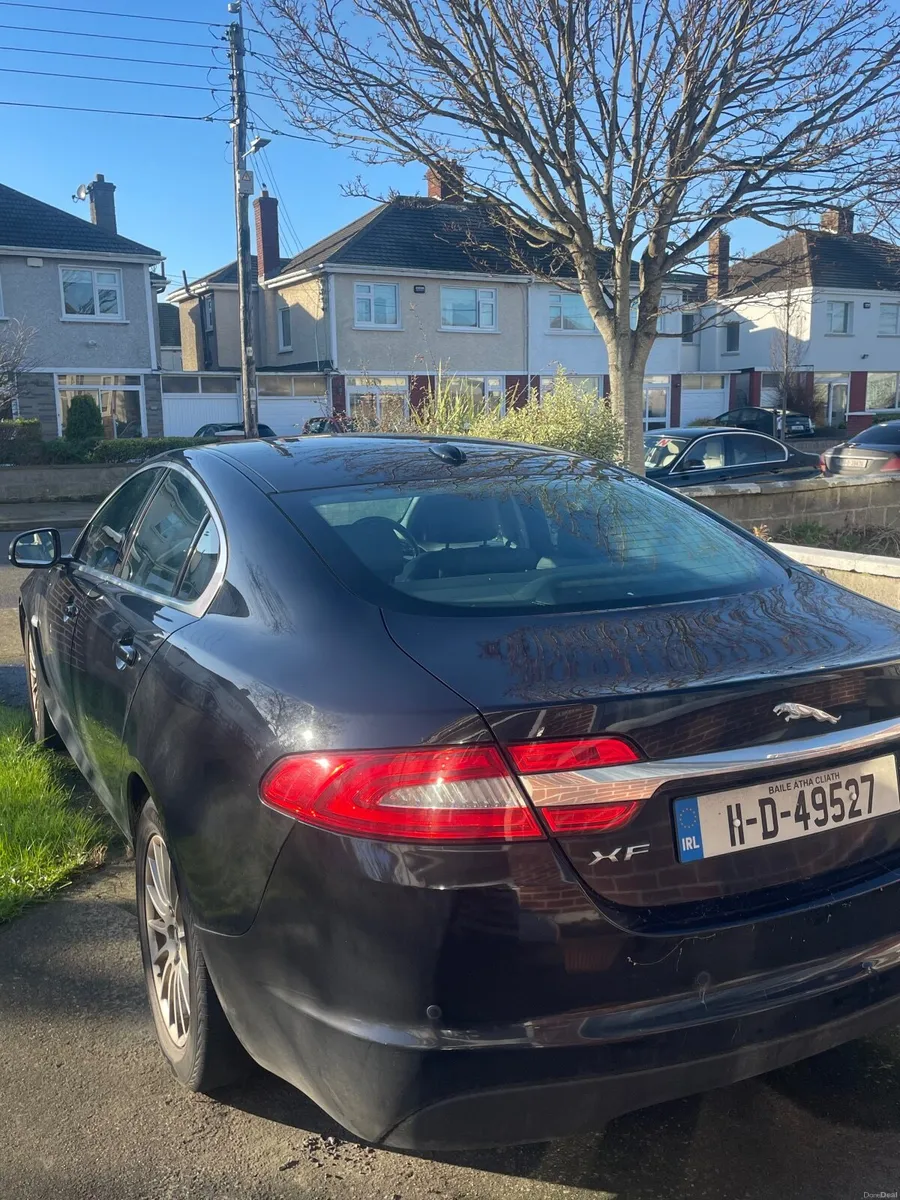 Jaguar XF 2011 - Image 3