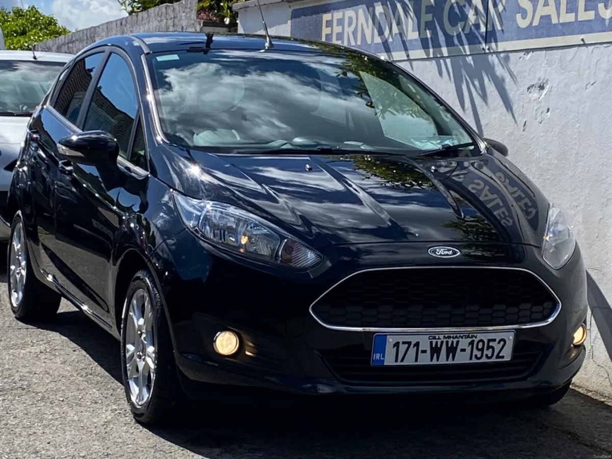 Ford Fiesta 1.25 Zetec With air con low kms - Image 1