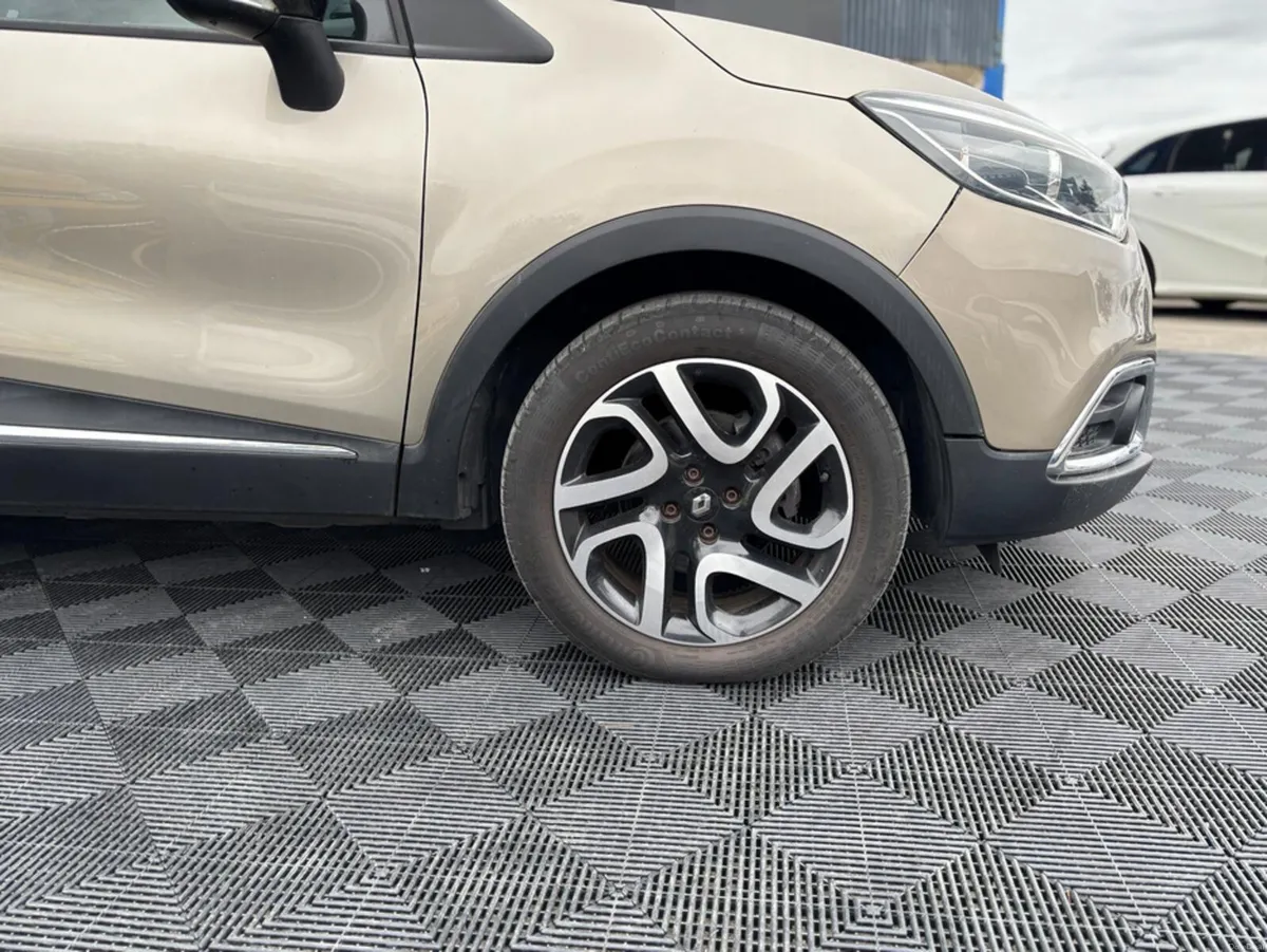 Renault Captur Renault Capture 1.2 petrol, auto, a - Image 3