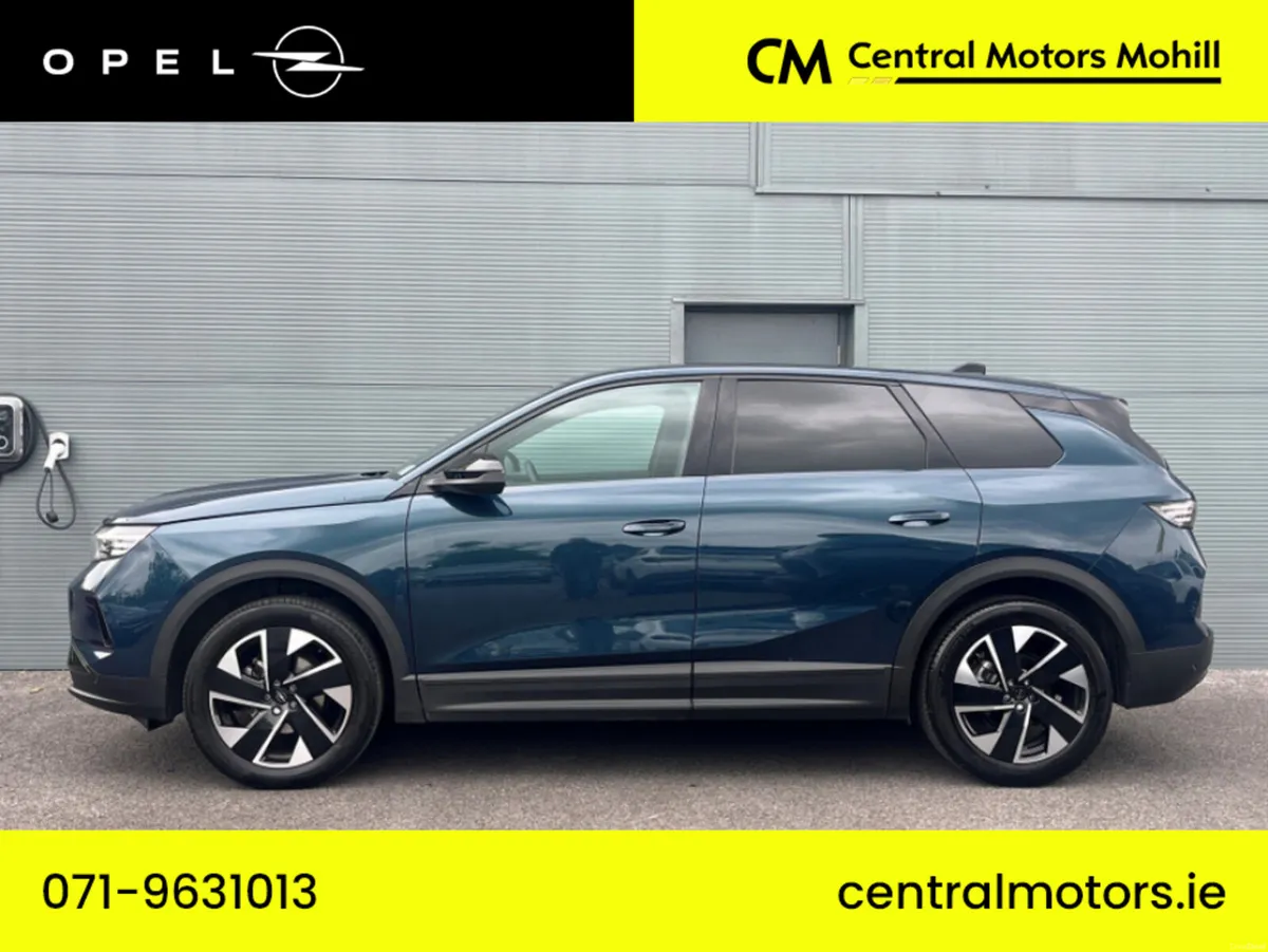 Opel Grandland GS SUV 1.2 136PS MHEV * Top Sec * - Image 2