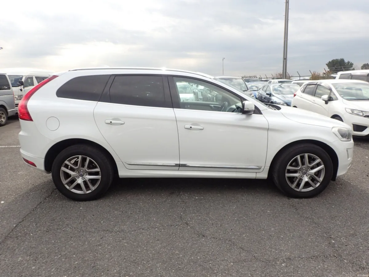 Volvo XC60 2.0 D4 SE LUXURY PLUS 190 BHP DIESEL AU - Image 4