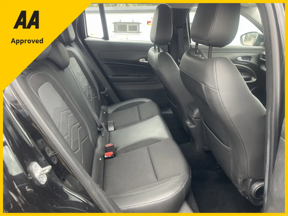Jeep Avenger ALTITUDE 1.2cc FREE DELIVERY - Image 3