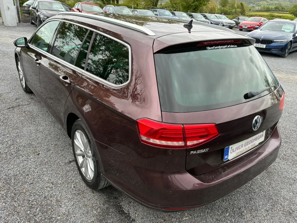 Volkswagen Passat 1.6 TDI SE BUSINESS BLUEMOTION A - Image 3