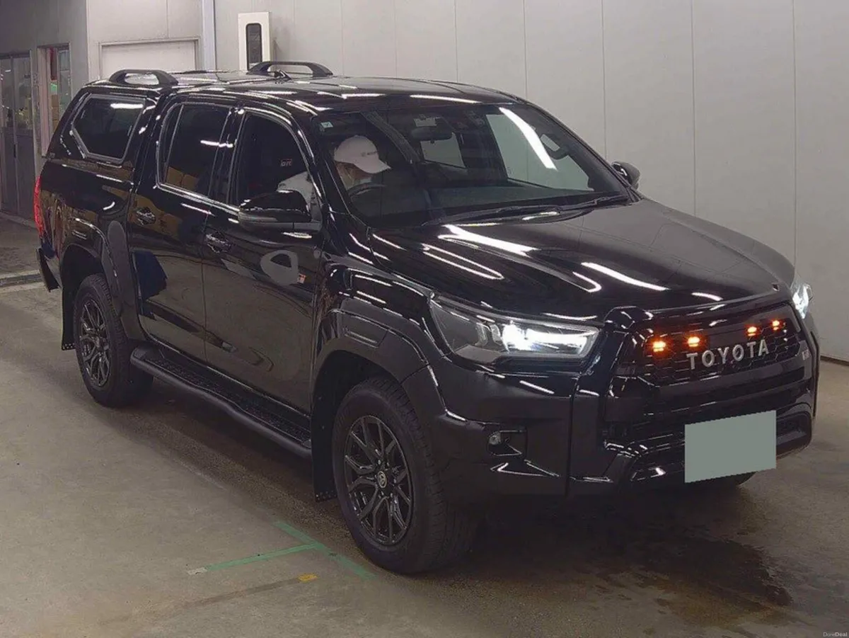 Toyota Hilux GR SPORT AUTOMATIC 2.4 DIESEL //LOW M