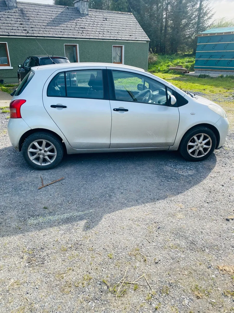 Toyota Yaris - Image 4