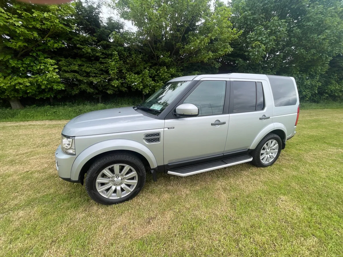 Land Rover Discovery 4 - Image 1