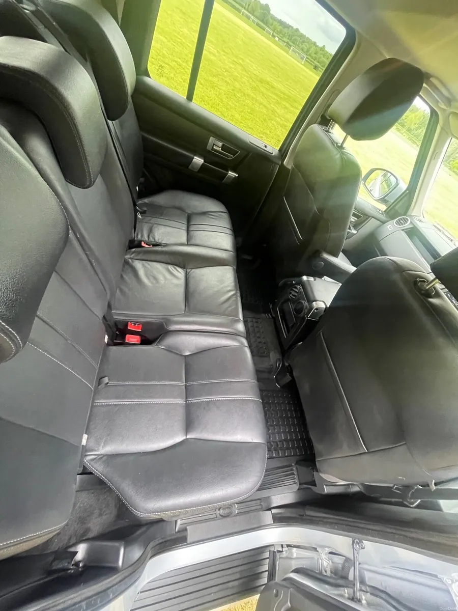 Land Rover Discovery 4 - Image 6