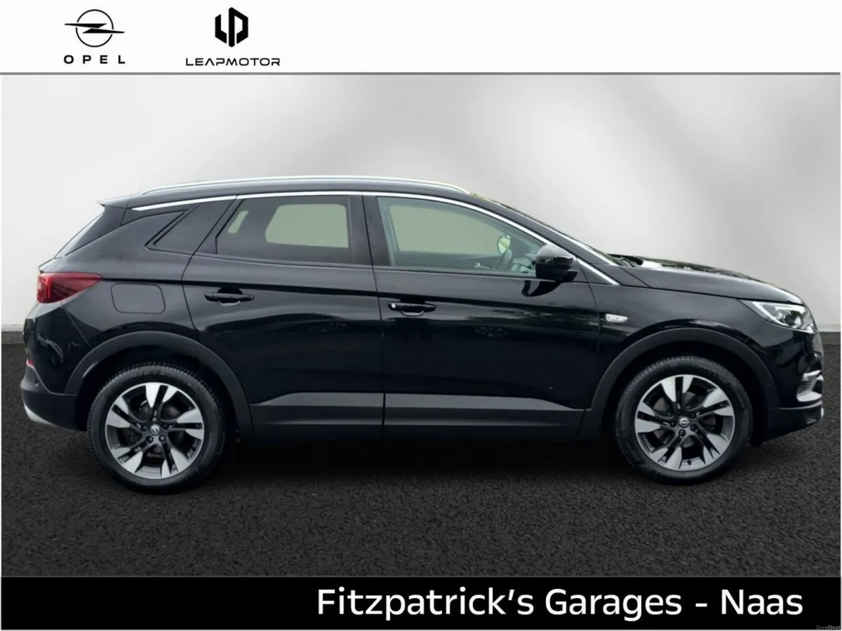 Opel Grandland X SRI 1.2i 130PS (Price Includes €1 - Image 4