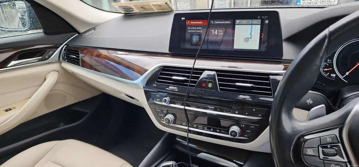 BMW 5-Series 2018 - Image 3